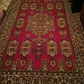 шерстяной ковер