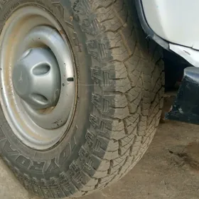 UAZ 469 2000