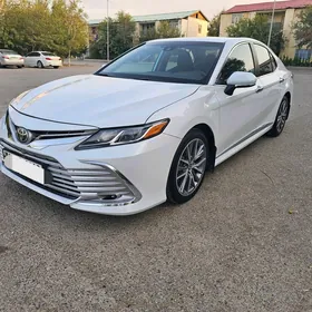 Toyota Camry 2022