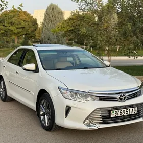 Toyota Camry 2016
