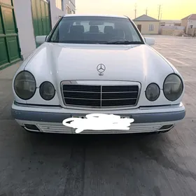 Mercedes-Benz E-Class 1999