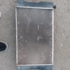 Radiator 15-18 corolla wariatr
