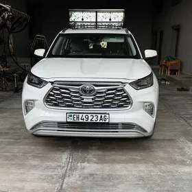 Toyota Highlander 2020