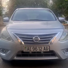 Nissan Versa 2014