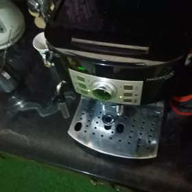 DēLonghi Koffee aparat