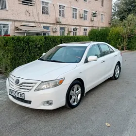Toyota Camry 2010