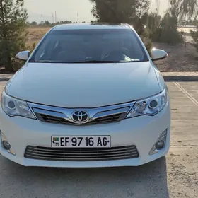 Toyota Camry 2014