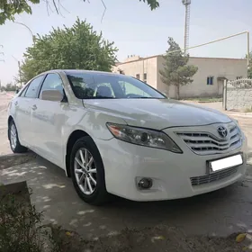 Toyota Camry 2011