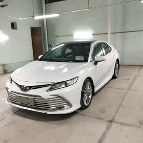 Toyota Camry 2022