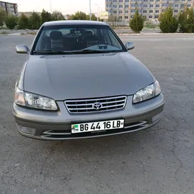 Toyota Camry 2000