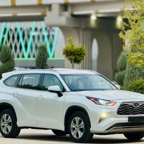 Toyota Highlander 2020