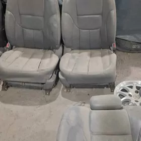 2004 avalon salon