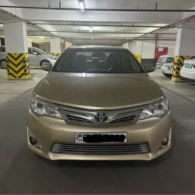 Toyota Camry 2011