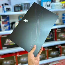 Nitro|i9|64-Ram|RTX5050 8Gb