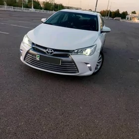 Toyota Camry 2016