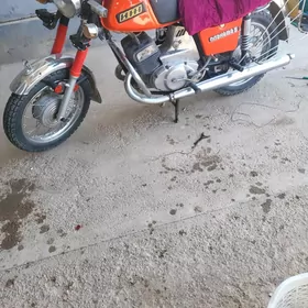 Iž Ýupiter 4 2022