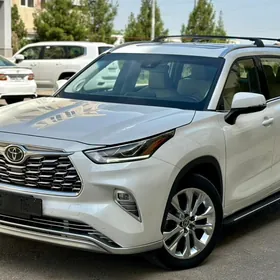 Toyota Highlander 2020