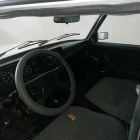 Lada 2107 2000
