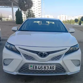 Toyota Camry 2020