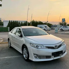 Toyota Camry 2013