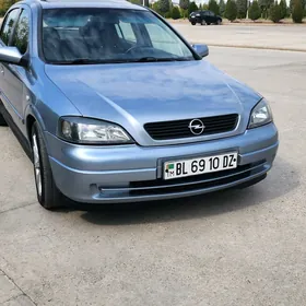 Opel Astra 2003