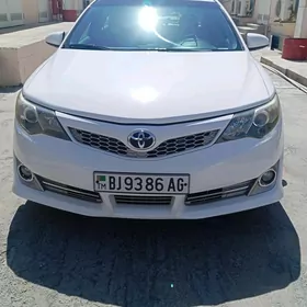 Toyota Camry 2013