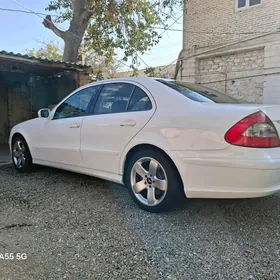 Mercedes-Benz E-Class 2009