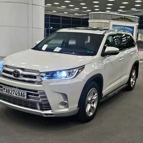 Toyota Highlander 2018