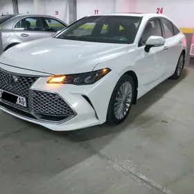 Toyota Avalon 2019