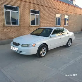 Toyota Camry 1999