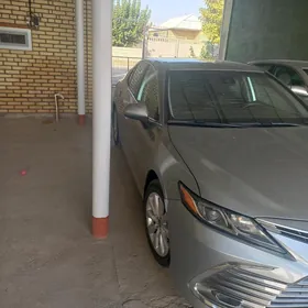 Toyota Camry 2020