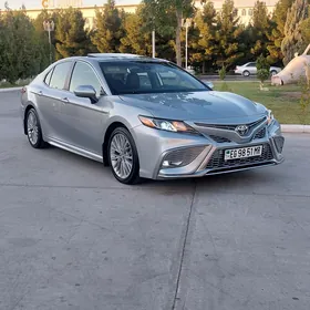 Toyota Camry 2020