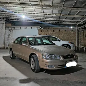 Toyota Camry 2000