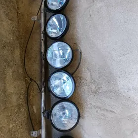 prožektor cyra