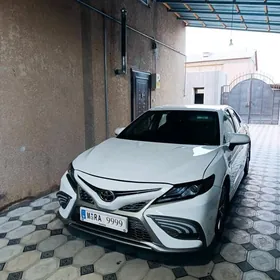 Toyota Camry 2022