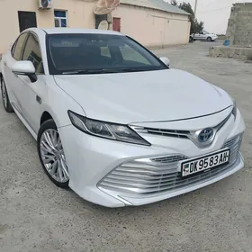 Toyota Camry 2020