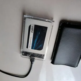 SSD переносной CRUCIAL 500 гб