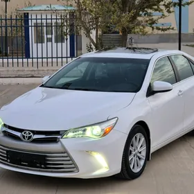 Toyota Camry 2016