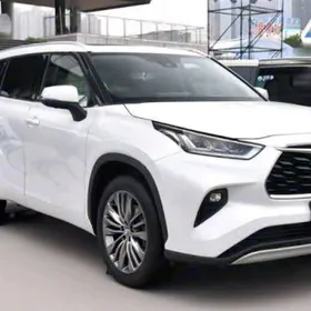 Toyota Highlander 2021