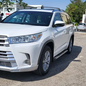 Toyota Highlander 2018