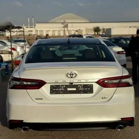 Toyota Camry 2020