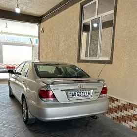 Toyota Camry 2004