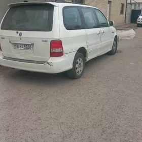 Kia Carnival 2002