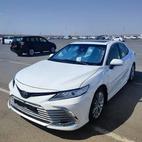 Toyota Camry 2022
