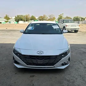Hyundai Elantra 2021