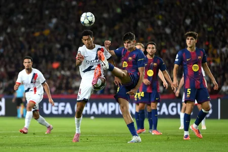 UEFA-nyň Çempionlar ligasy: “PSŽ” “Barselonany” utdy, “Karabah” ikinji ýeňşini gazandy