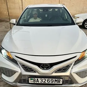 Toyota Camry 2023