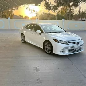 Toyota Camry 2020