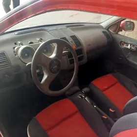 Volkswagen Polo 2000