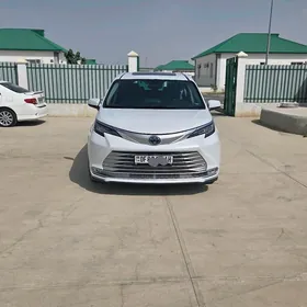 Toyota Sienna 2022
